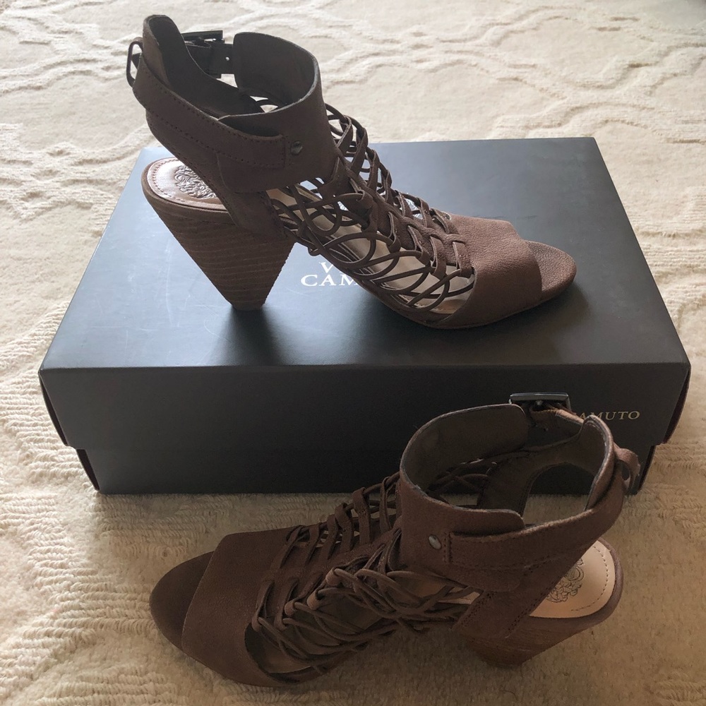 Vince Camuto Caged Leather Sandals - Picture 5 of 5